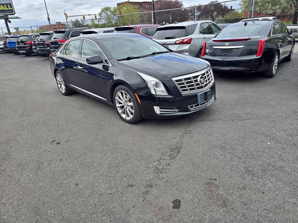2013 Cadillac XTS Platinum Collection, photo 1