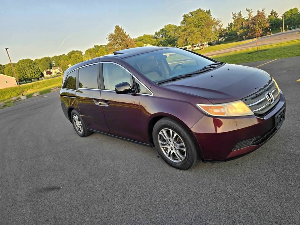 2013 Honda Odyssey Touring, photo 1