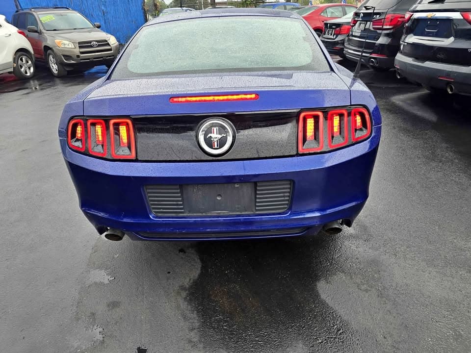2014 Ford Mustang GT Bullitt, photo 1