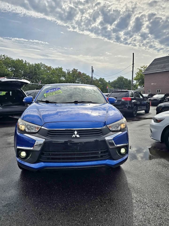 2017 Mitsubishi Outlander LE, photo 1