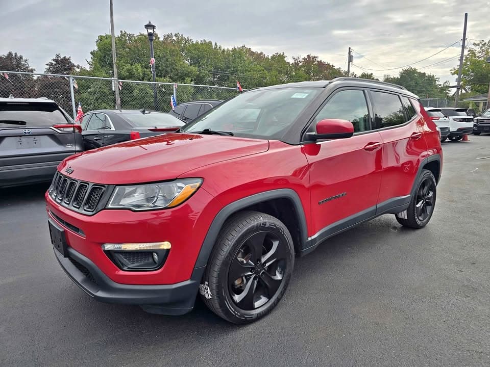 2018 Jeep Compass Altitude, front three-quarter