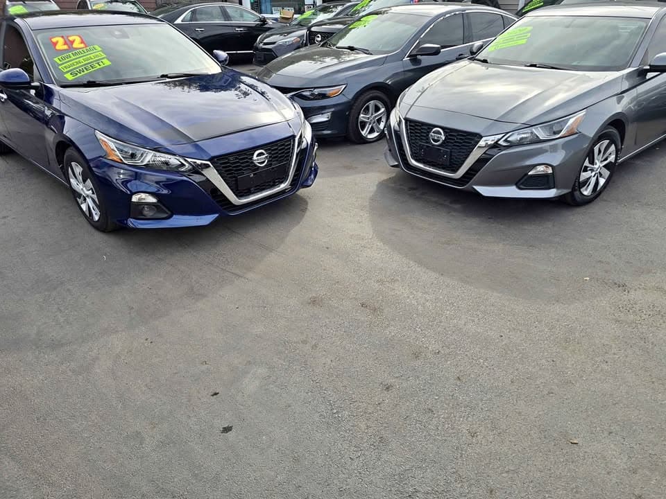 2022 Nissan Altima SE, photo 1